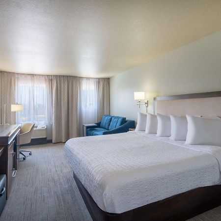 Hampton Inn By Hilton Irvine East - Лейк Форест Екстериор снимка