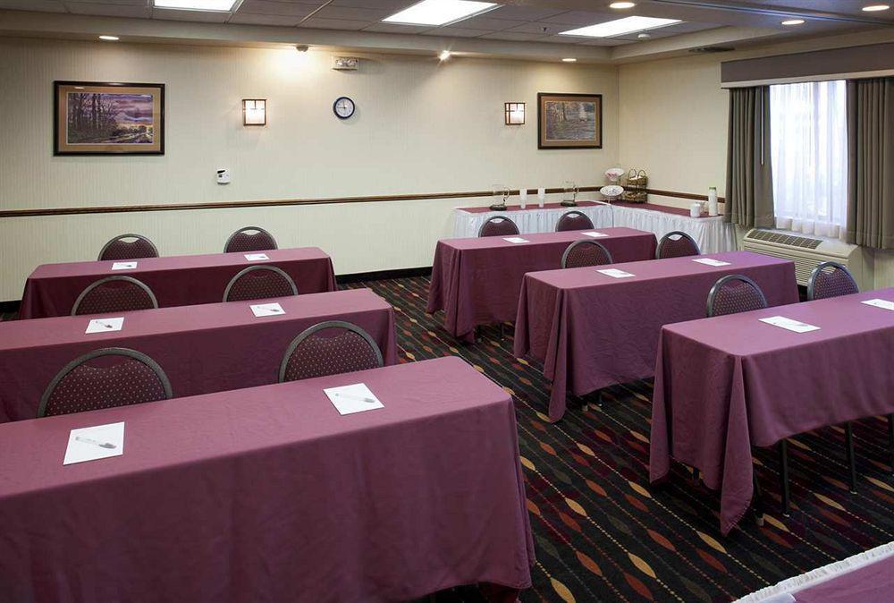 Hampton Inn By Hilton Irvine East - Лейк Форест Бизнес снимка