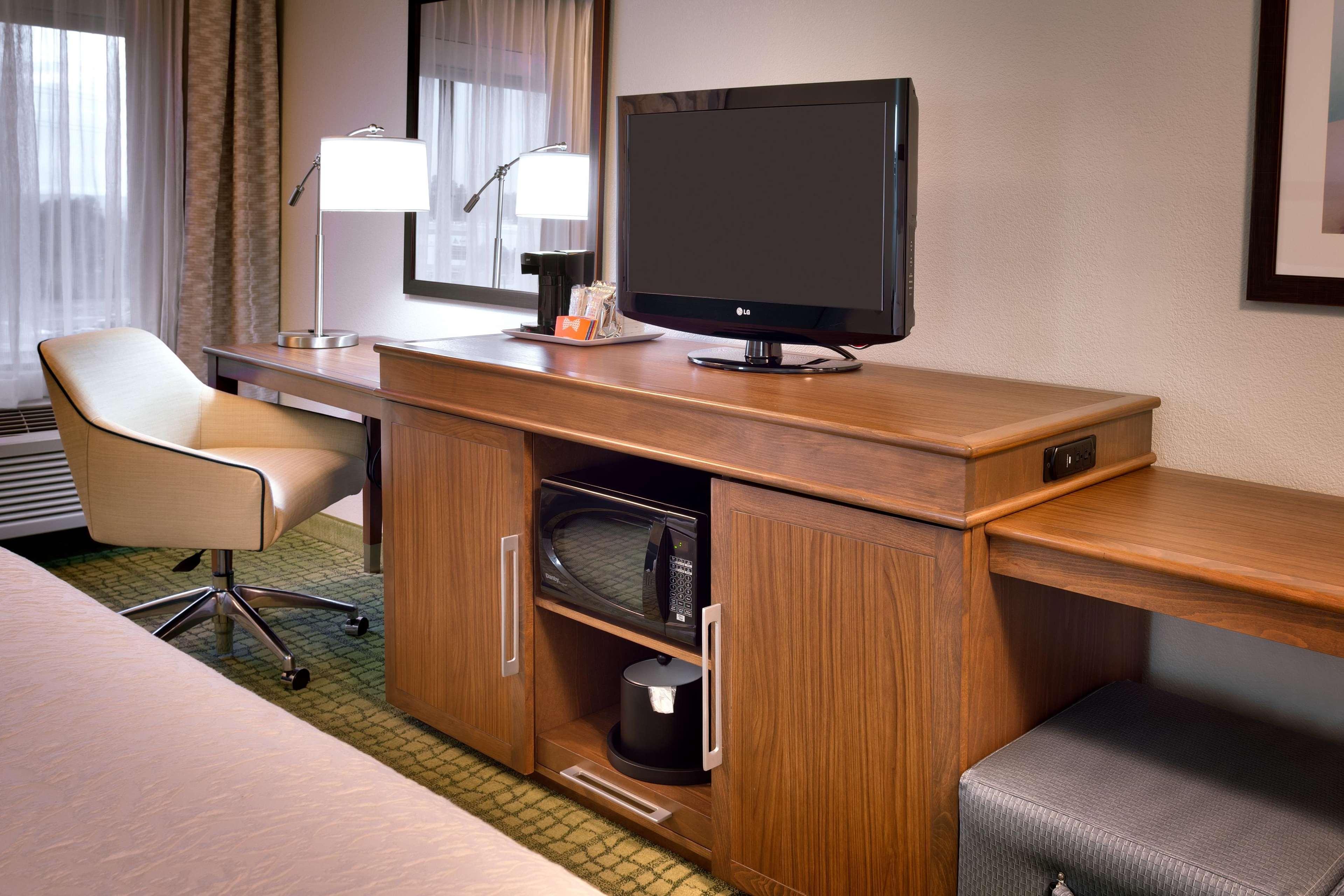 Hampton Inn By Hilton Irvine East - Лейк Форест Екстериор снимка