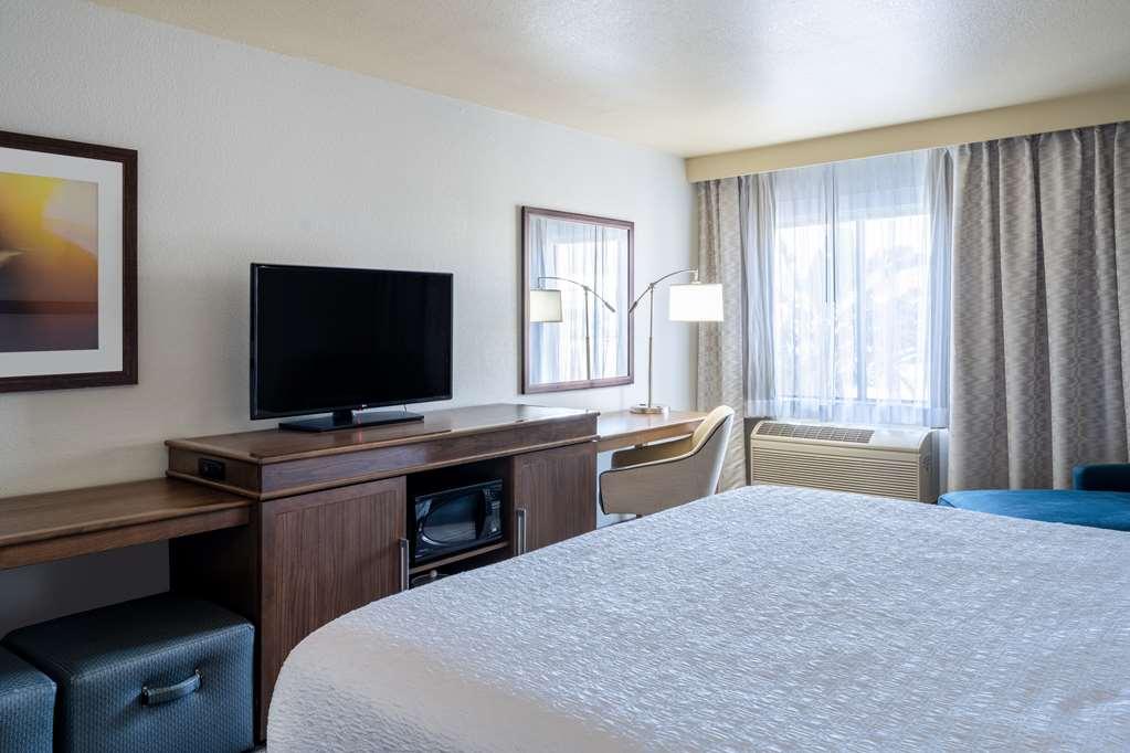 Hampton Inn By Hilton Irvine East - Лейк Форест Стая снимка