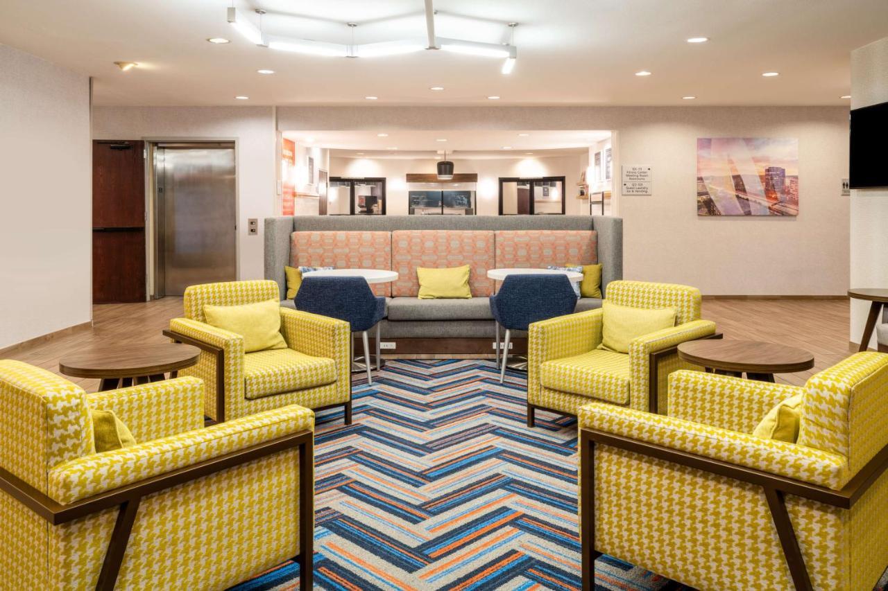 Hampton Inn By Hilton Irvine East - Лейк Форест Екстериор снимка