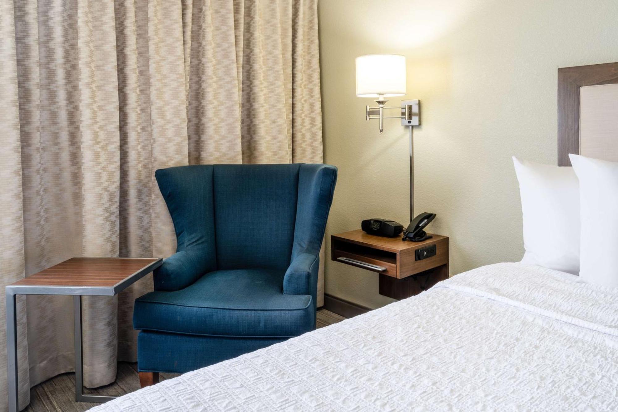 Hampton Inn By Hilton Irvine East - Лейк Форест Екстериор снимка