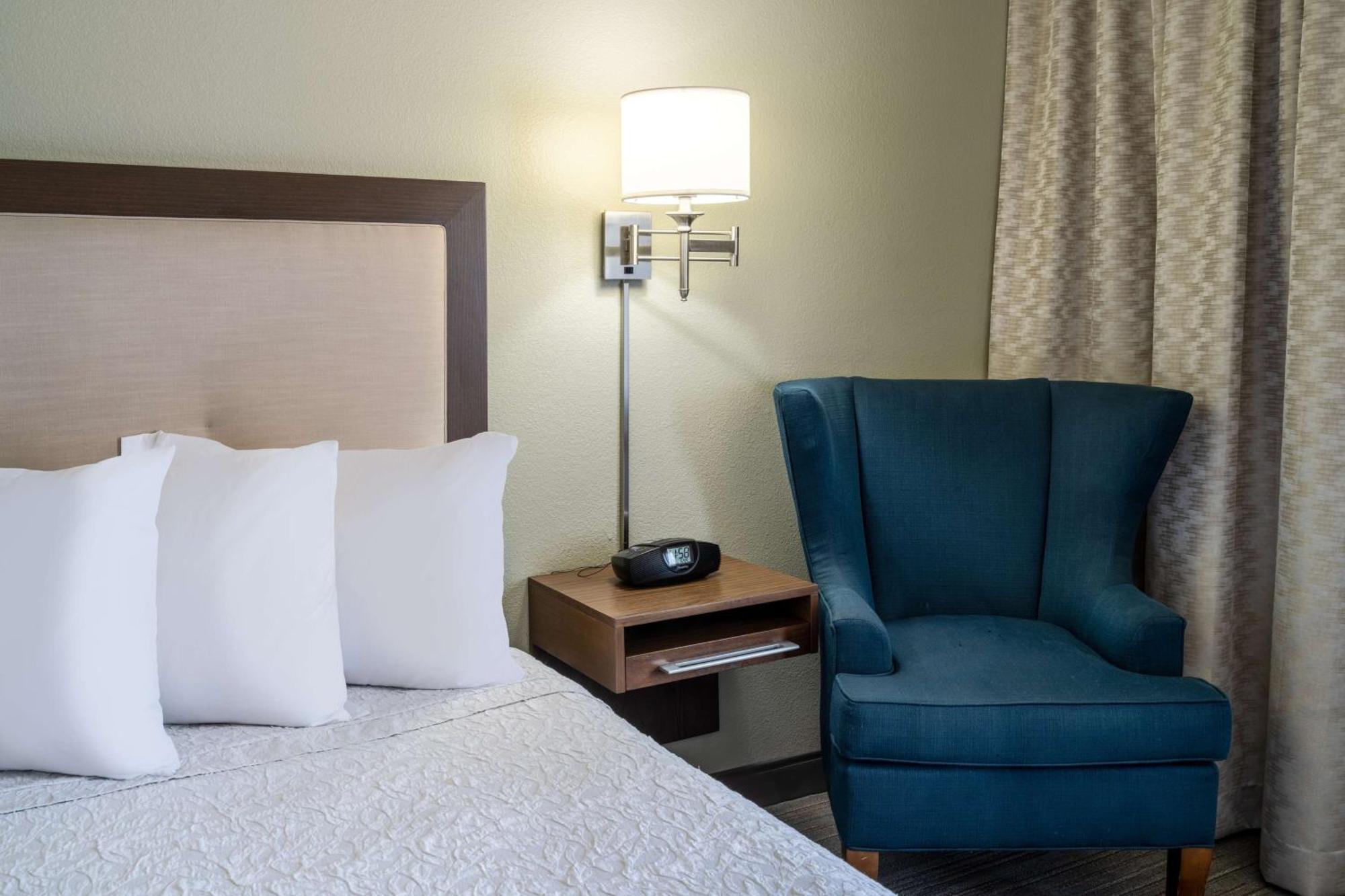 Hampton Inn By Hilton Irvine East - Лейк Форест Екстериор снимка