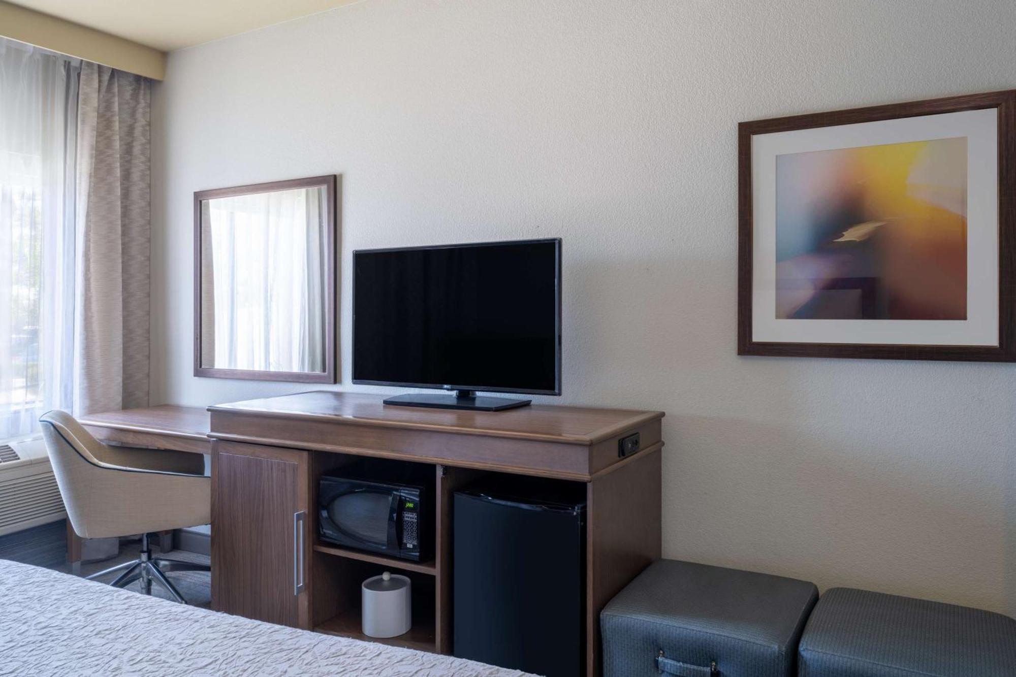 Hampton Inn By Hilton Irvine East - Лейк Форест Екстериор снимка